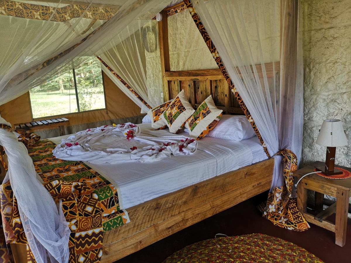 Africa Safari Lake Manyara Located Inside A Wildlife Park Hotel Mto wa Mbu Exterior photo