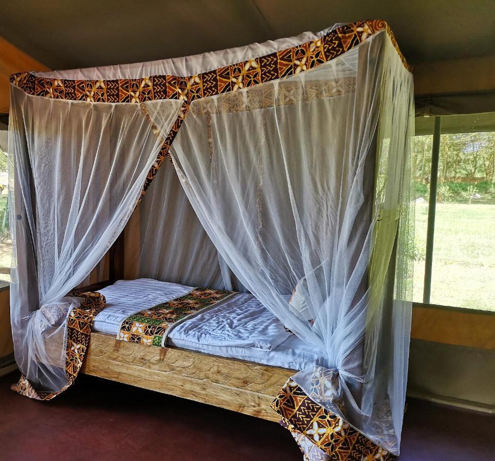 Africa Safari Lake Manyara Located Inside A Wildlife Park Hotel Mto wa Mbu Exterior photo